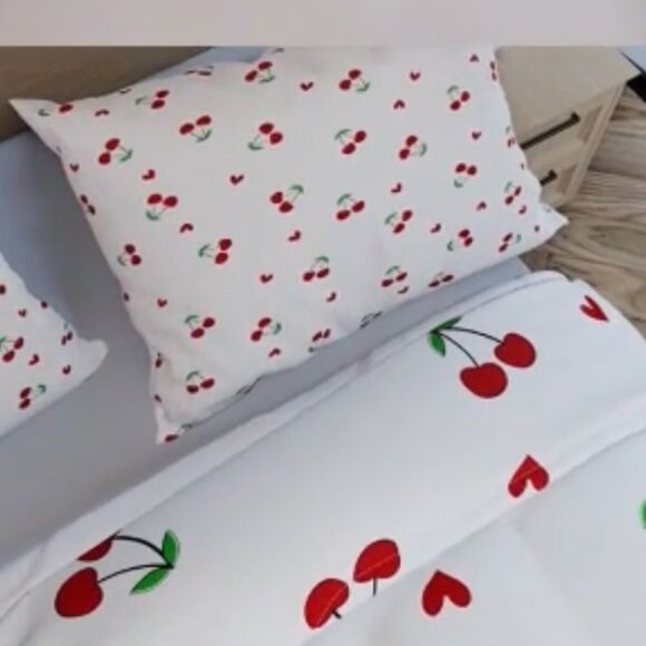 T.J.Maxx Cherry Pattern Comforter Set For Full bed - Picture 9 of 9